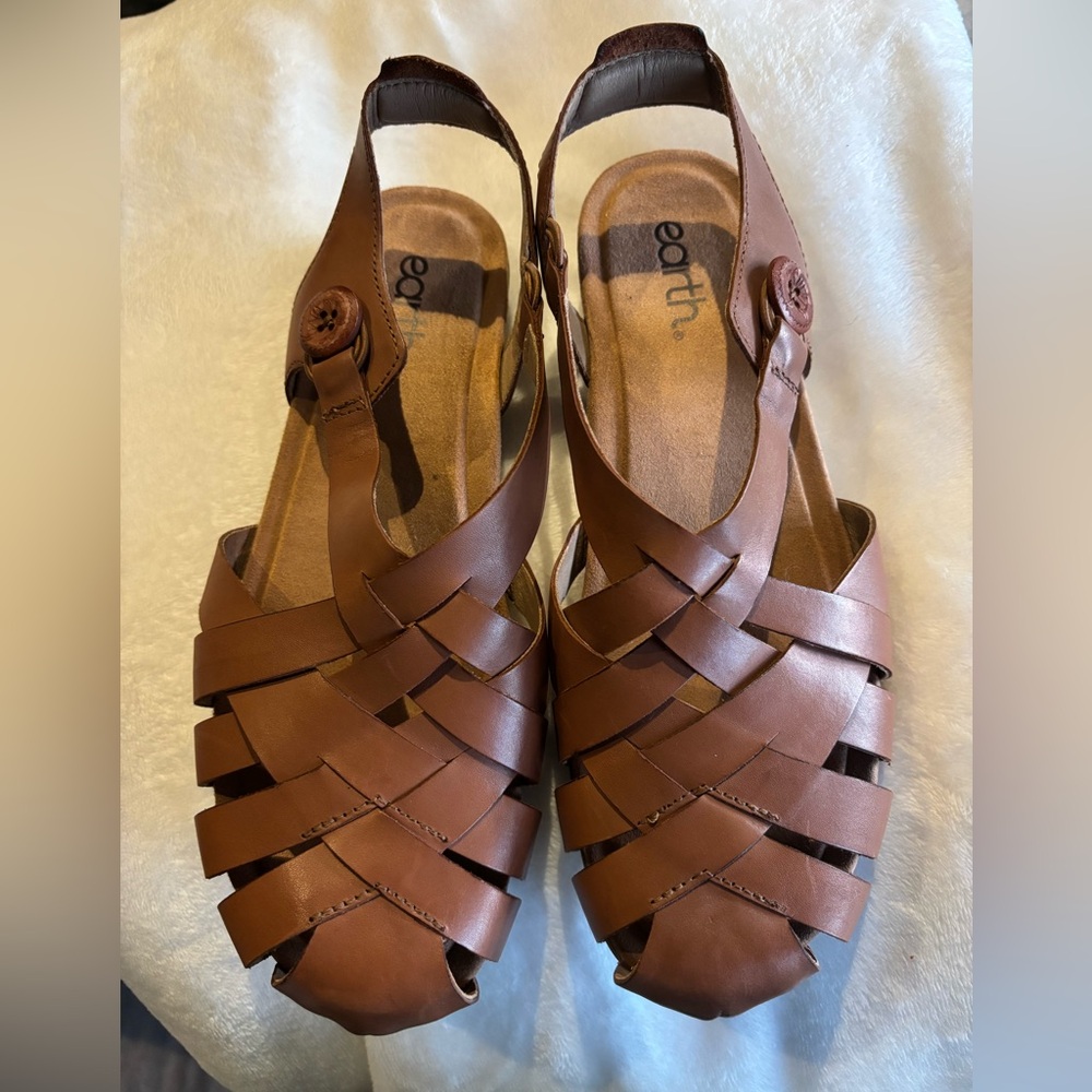 Worn once- Berri Woven Casual Round Toe Slip-on
Sandals-Wide width
